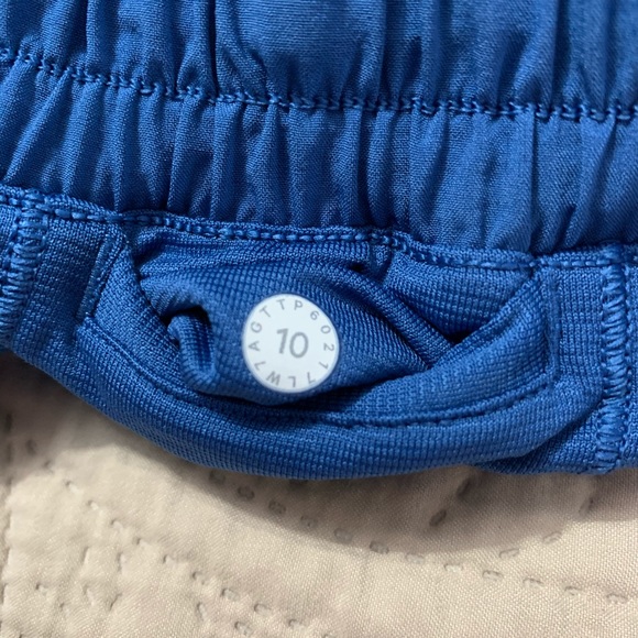 Lululemon Hotty Hot Short II, Long 4" Royal - Picture 6 of 9
